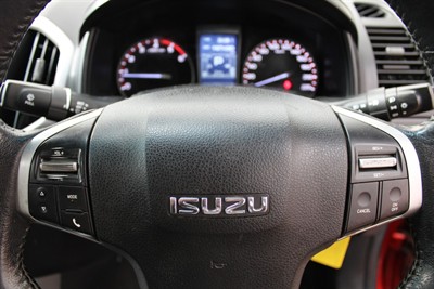 2015 Isuzu D-Max - Thumbnail