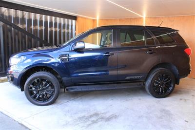 2020 Ford Everest - Thumbnail