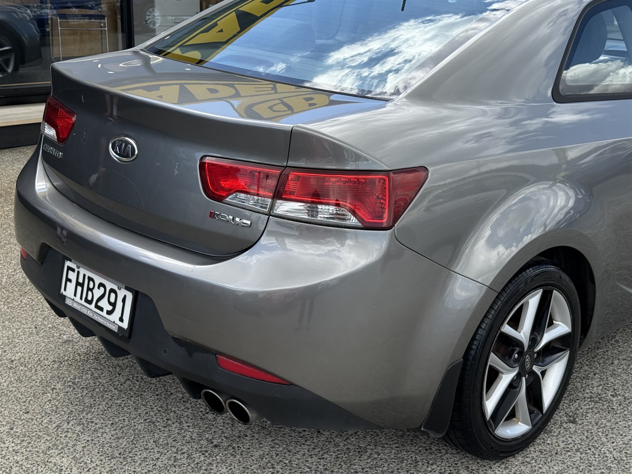 2010 Kia Koup