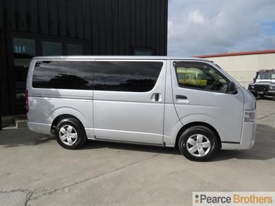 2018 Toyota Hiace - Thumbnail