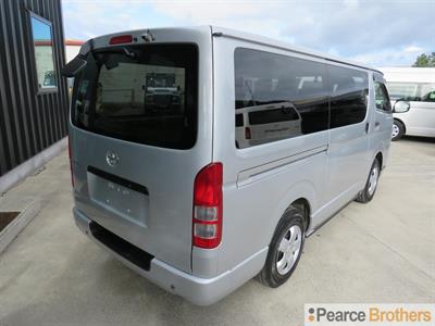 2018 Toyota Hiace - Thumbnail