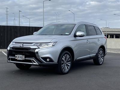 2020 Mitsubishi Outlander - Thumbnail