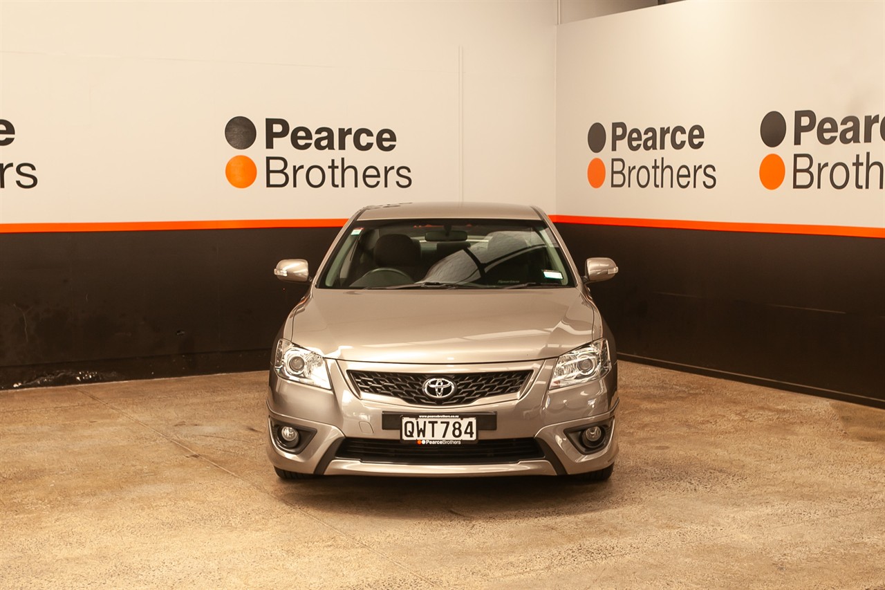 2010 Toyota AURION