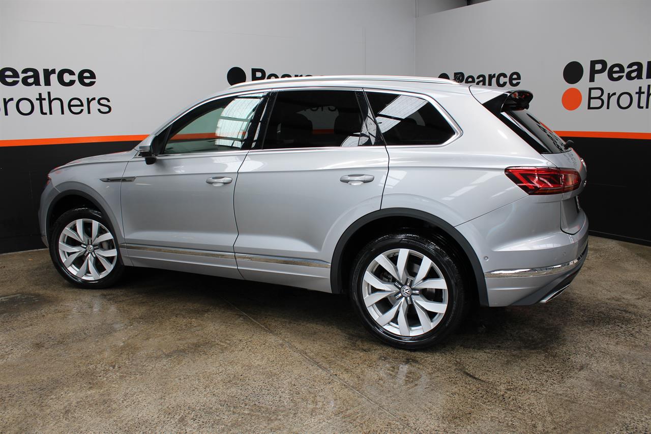 2018 Volkswagen TOUAREG