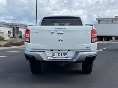 2017 Mitsubishi Triton - Thumbnail