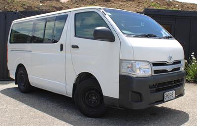 2012 Toyota Hiace - Thumbnail