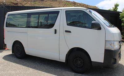 2012 Toyota Hiace - Thumbnail