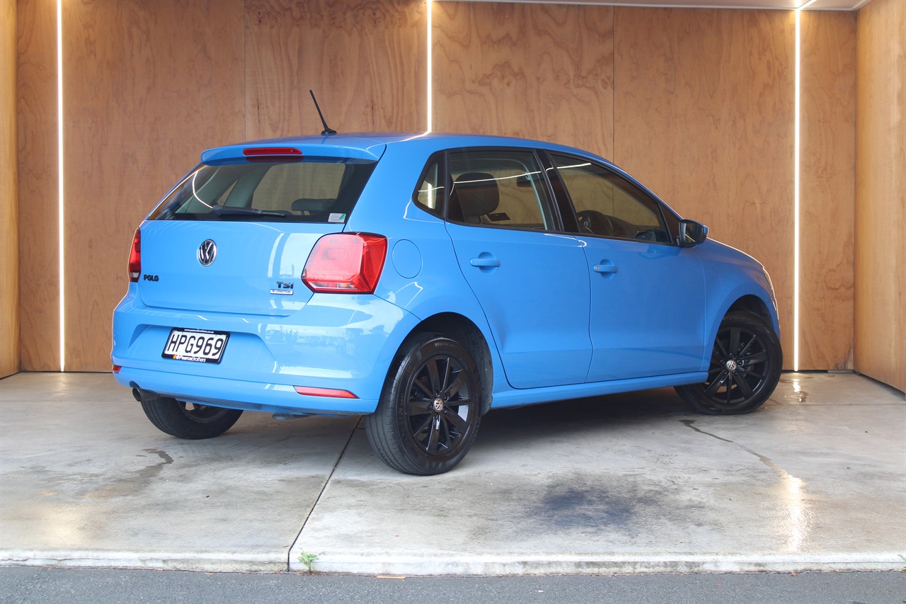 2014 Volkswagen POLO