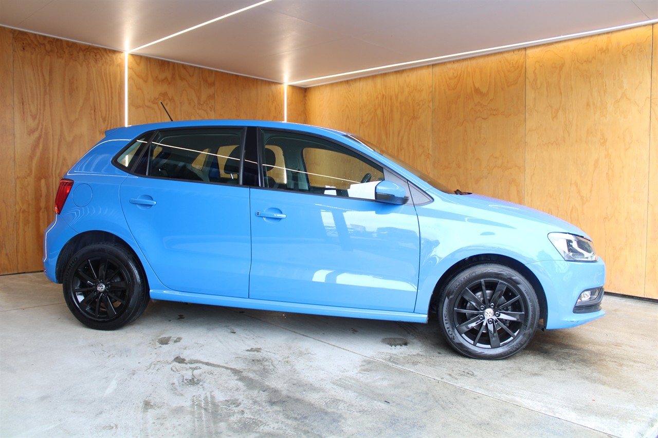 2014 Volkswagen POLO