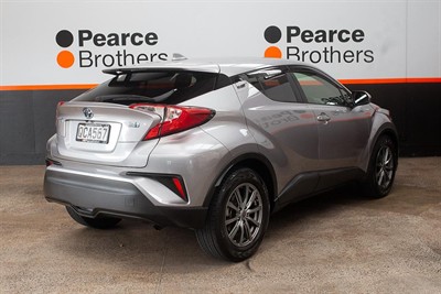 2017 Toyota C-Hr - Thumbnail