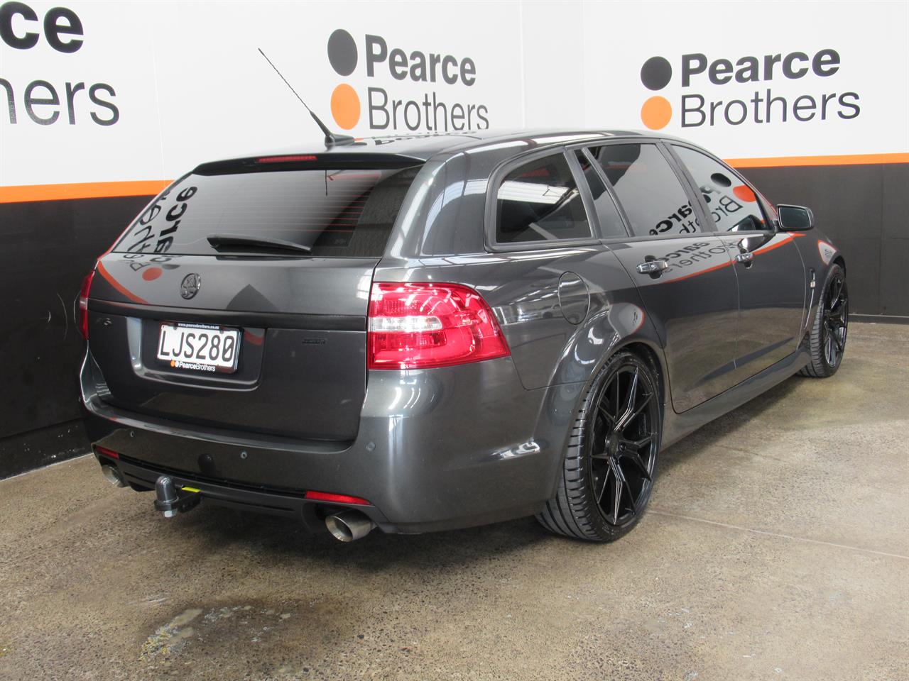 2017 Holden COMMODORE