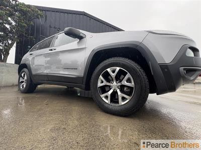 2015 Jeep Cherokee - Thumbnail