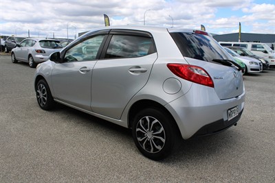 2010 Mazda Demio - Thumbnail