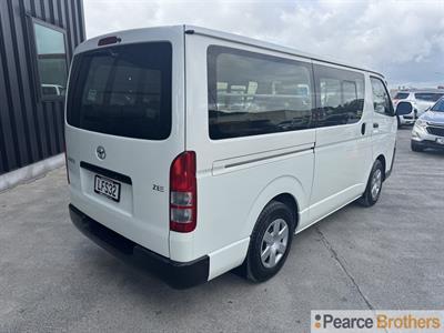 2018 Toyota Hiace - Thumbnail