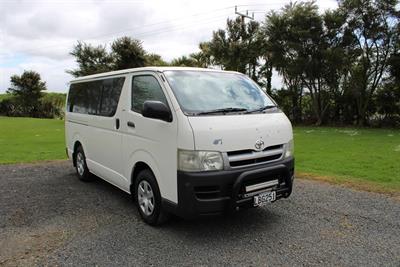 2006 Toyota Hiace - Thumbnail