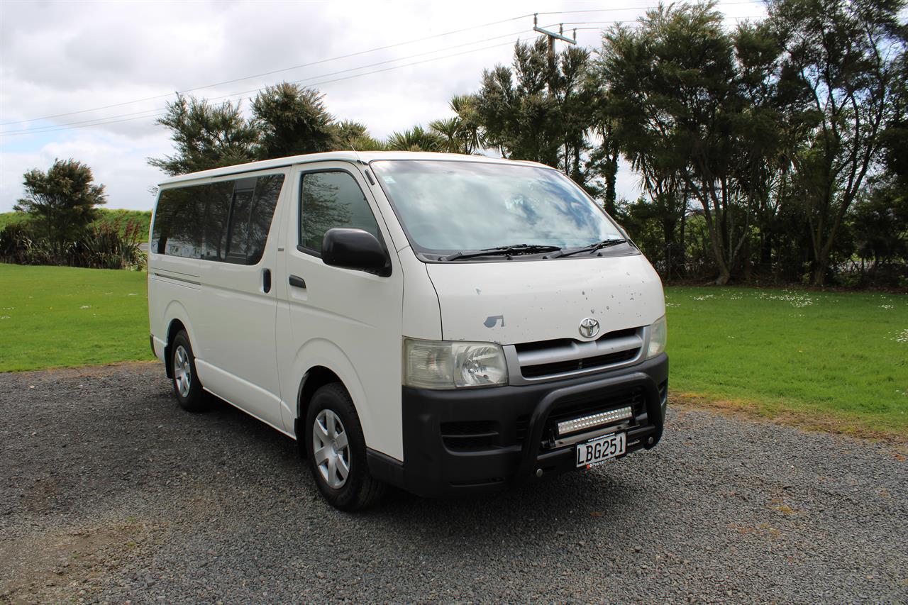 2006 Toyota Hiace