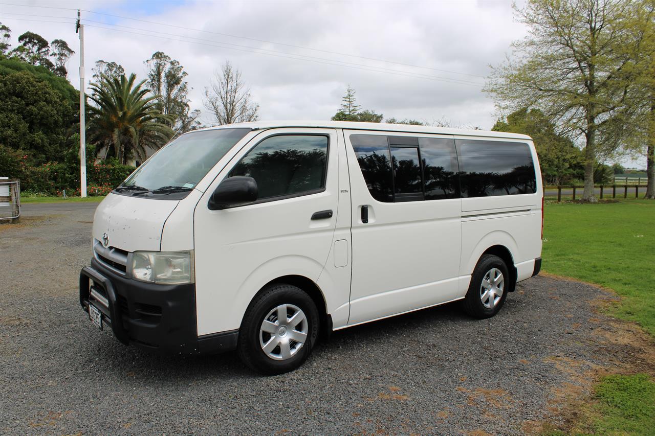 2006 Toyota Hiace