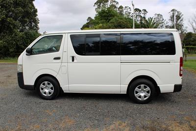 2006 Toyota Hiace - Thumbnail