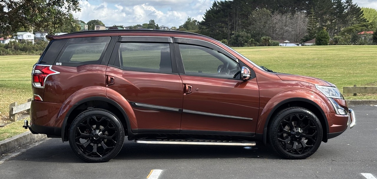 2021 Mahindra Xuv