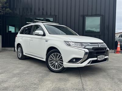 2019 Mitsubishi Outlander - Thumbnail