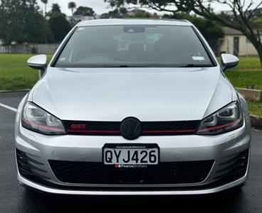 2014 Volkswagen Golf - Thumbnail