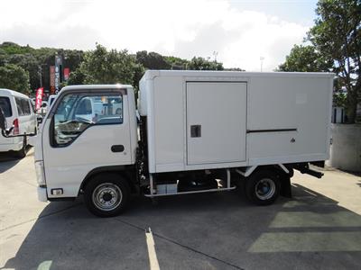 2014 Isuzu Elf - Thumbnail