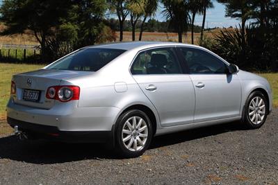 2006 Volkswagen Jetta - Thumbnail