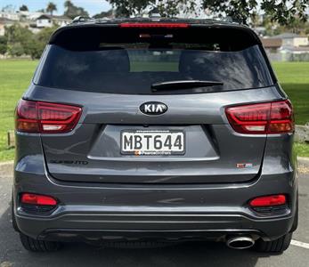 2019 Kia Sorento - Thumbnail