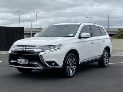 2019 Mitsubishi Outlander - Thumbnail