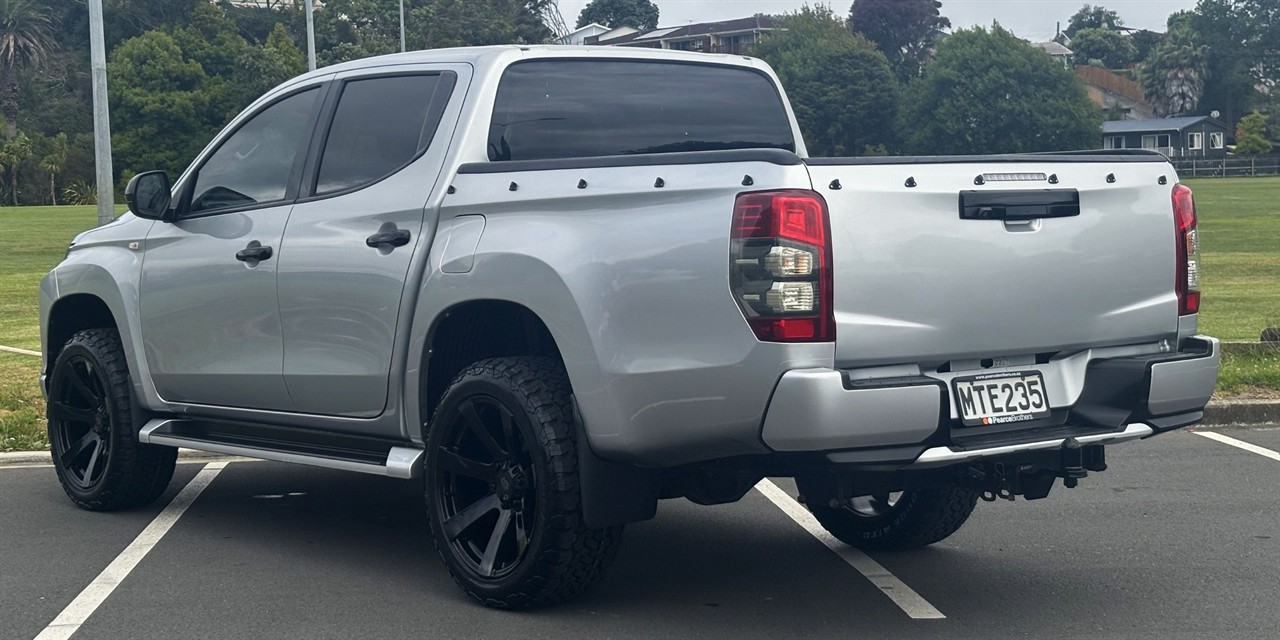 2020 Mitsubishi Triton