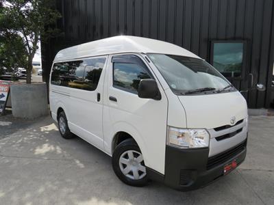 2017 Toyota Hiace - Thumbnail