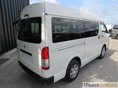 2017 Toyota Hiace - Thumbnail