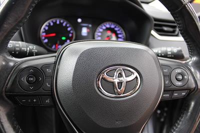 2019 Toyota RAV4 - Thumbnail