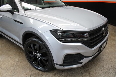 2018 Volkswagen TOUAREG - Thumbnail