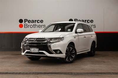 2017 Mitsubishi Outlander - Image Coming Soon