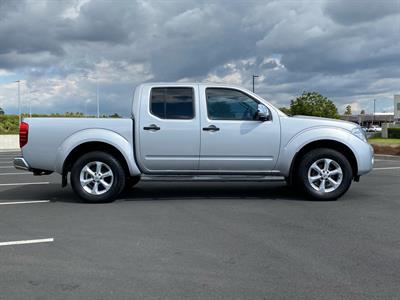 2011 Nissan Navara - Thumbnail