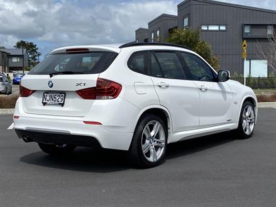 2011 BMW X1 - Thumbnail