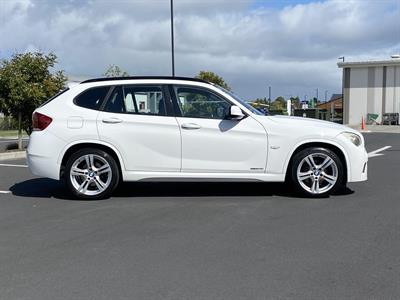 2011 BMW X1 - Thumbnail