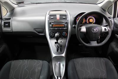 2010 Toyota Corolla - Thumbnail