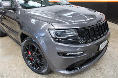 2016 Jeep Grand Cherokee - Thumbnail