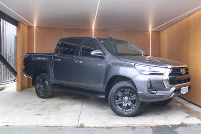 2022 Toyota Hilux - Thumbnail