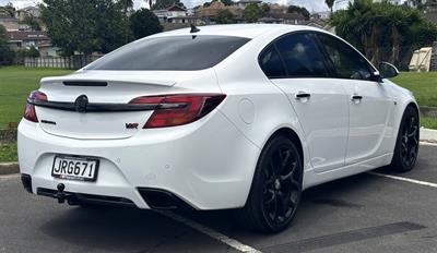 2016 Holden Insignia - Thumbnail