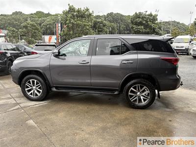 2017 Toyota Fortuner - Thumbnail