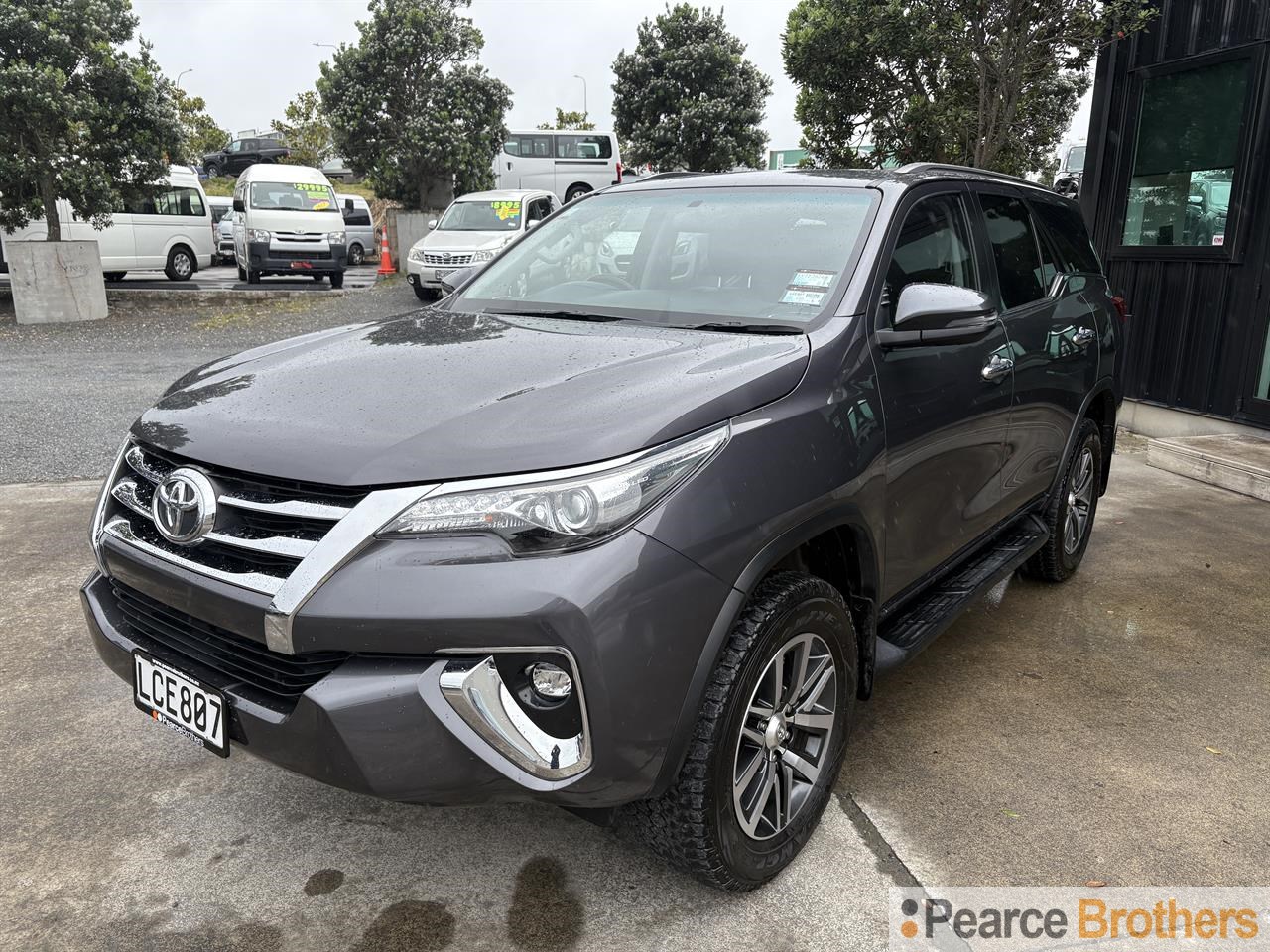 2017 Toyota Fortuner