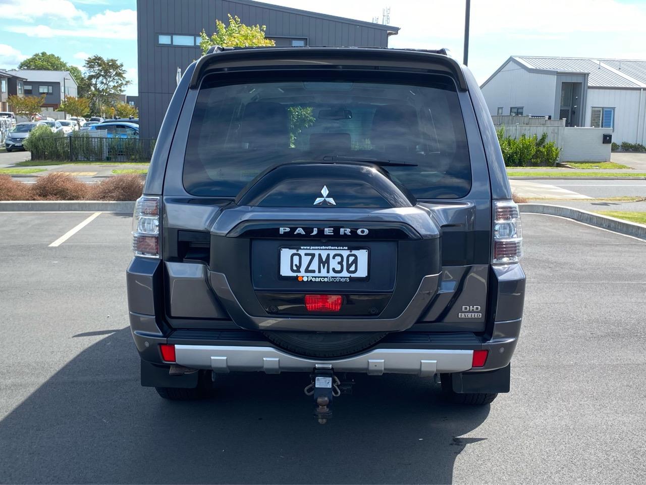 2017 Mitsubishi Pajero