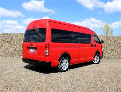 2018 Toyota Hiace - Thumbnail