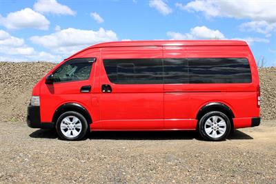 2018 Toyota Hiace - Thumbnail