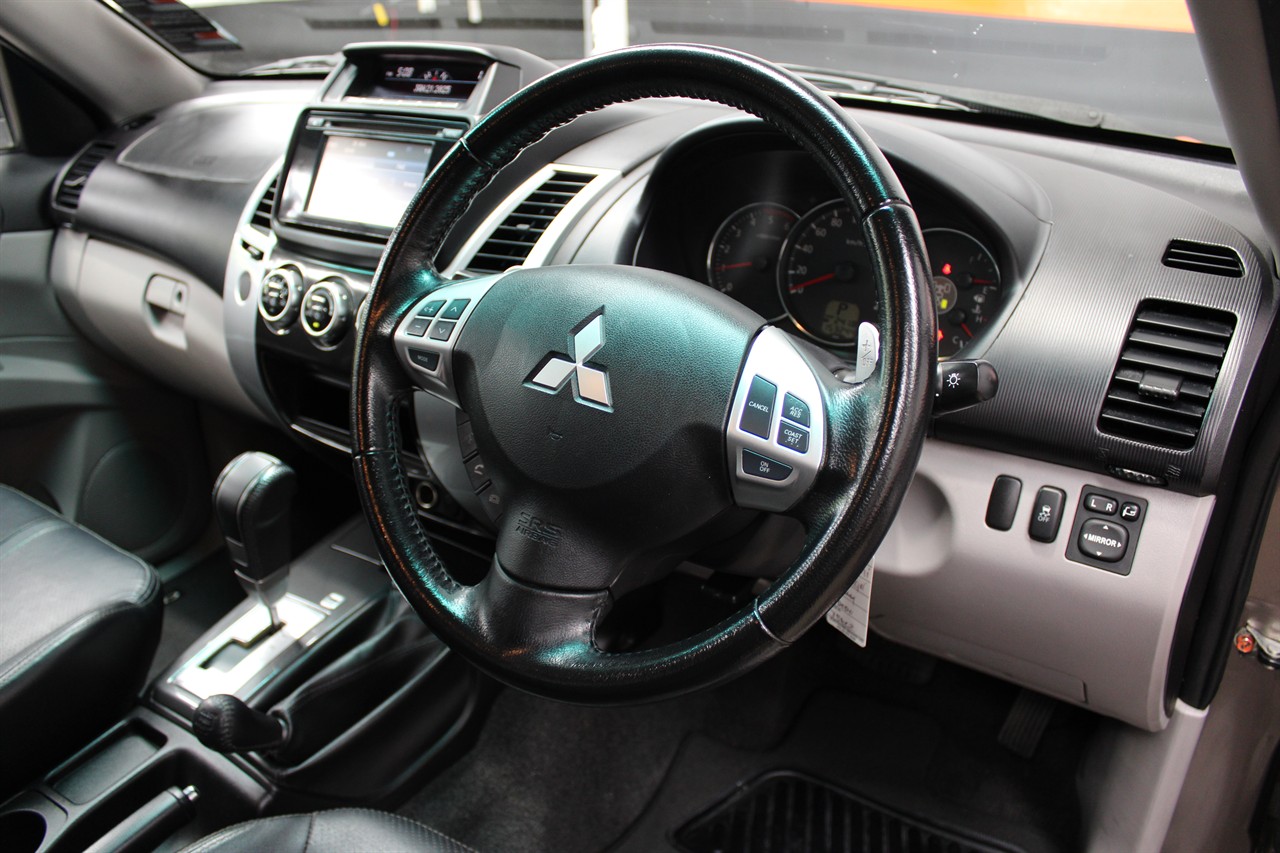 2015 Mitsubishi Challenger