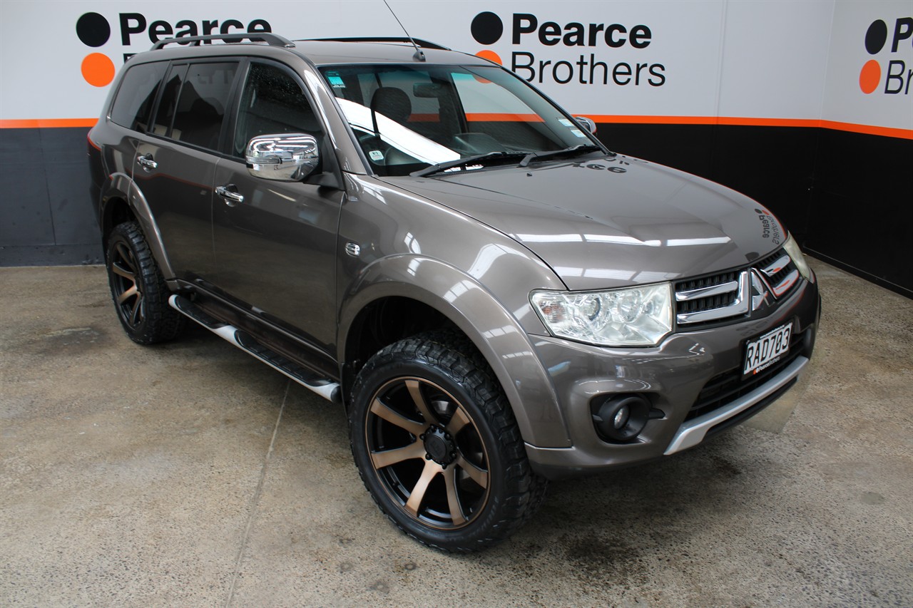 2015 Mitsubishi Challenger