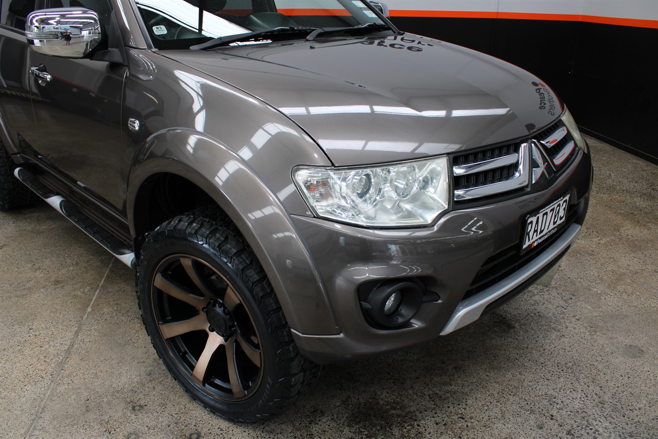 2015 Mitsubishi Challenger